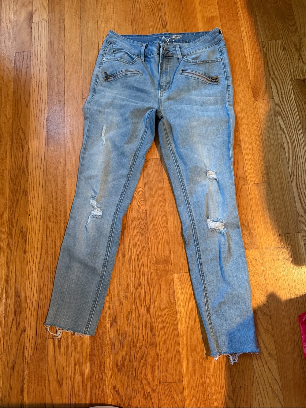 Seven7 Light Blue Distressed Ankle Skinny Jeans